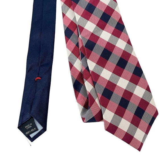 Tommy Hilfiger Neck Tie Mens Plaid Blue Red Silk Classic Profession Work Career - Picture 6 of 7